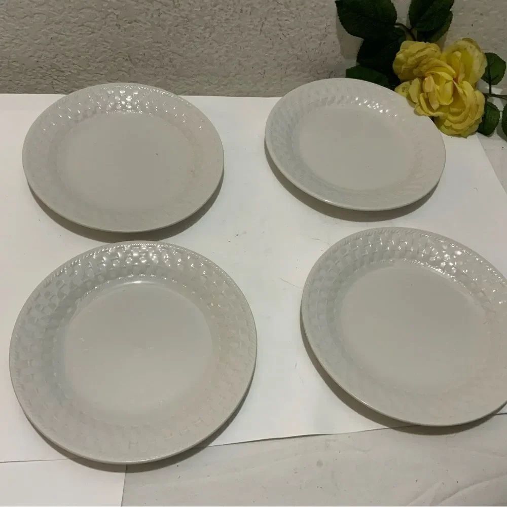 Oneida Stoneware Basket Weave Embossed Rim bread appetizer plate 7” set 4 G7